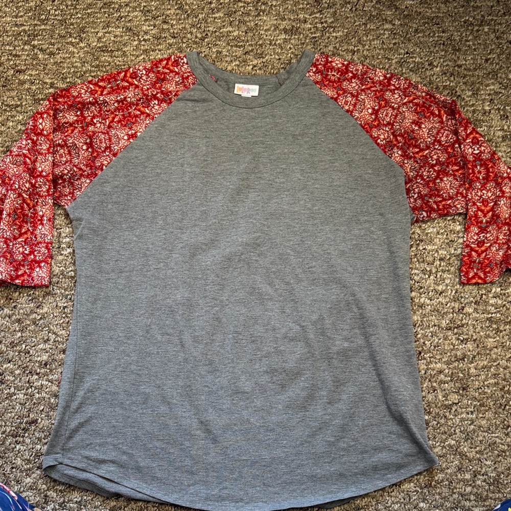 LuLaRoe Gray Top with Red Accents